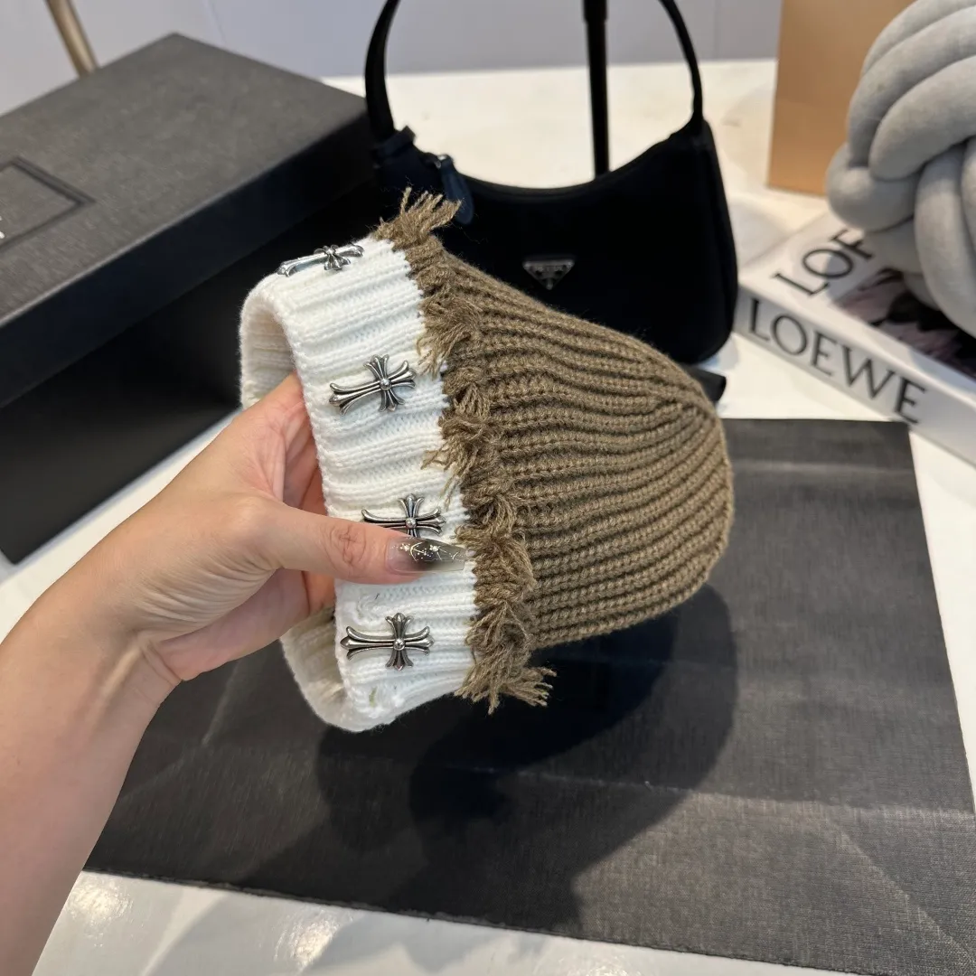 P50 Croxin Autumn and Winter counter color-blocked new knitted beanie, a must-have for sweet and cool girls with a concave look ~